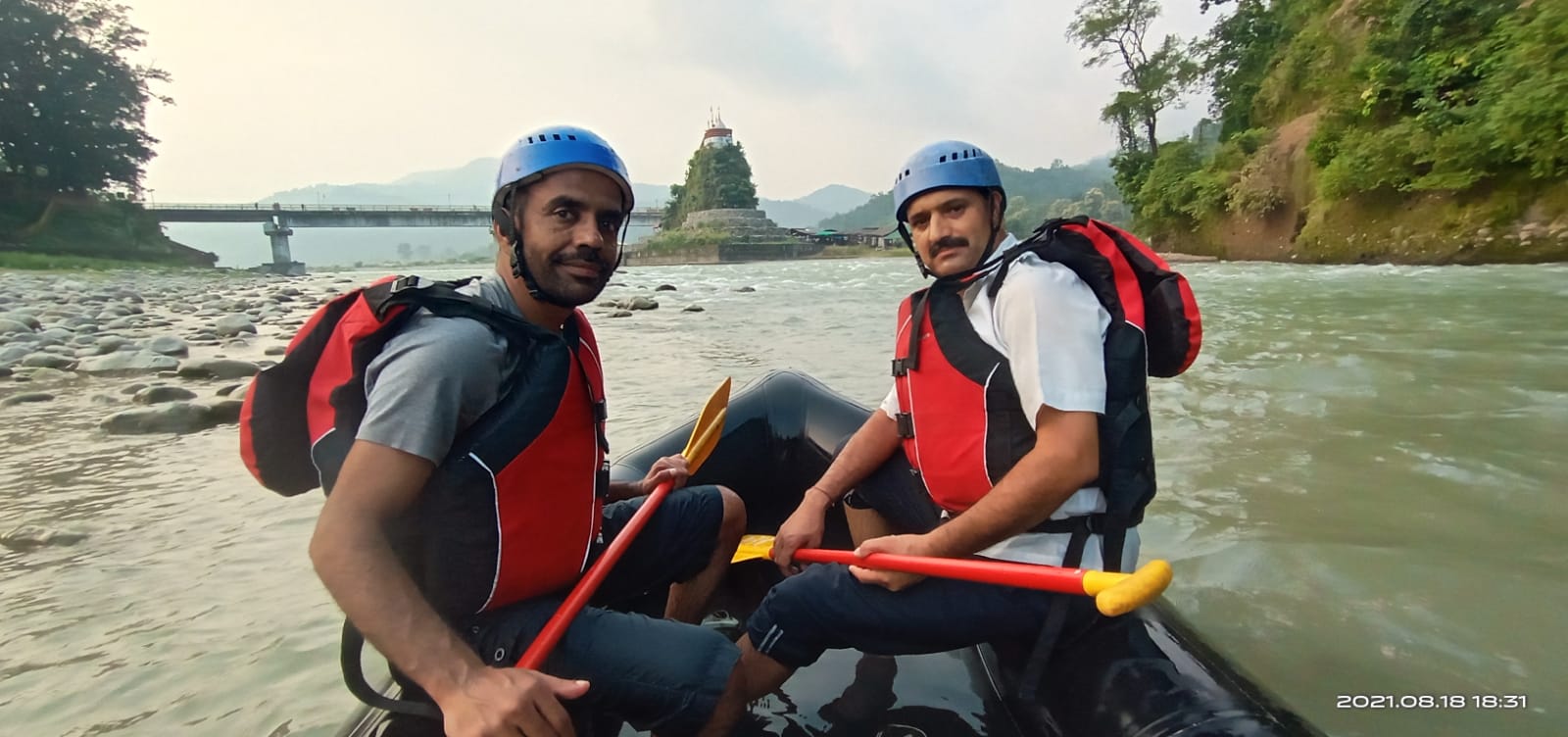 river rafting in corbett