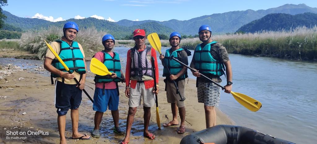 river rafting in corbett