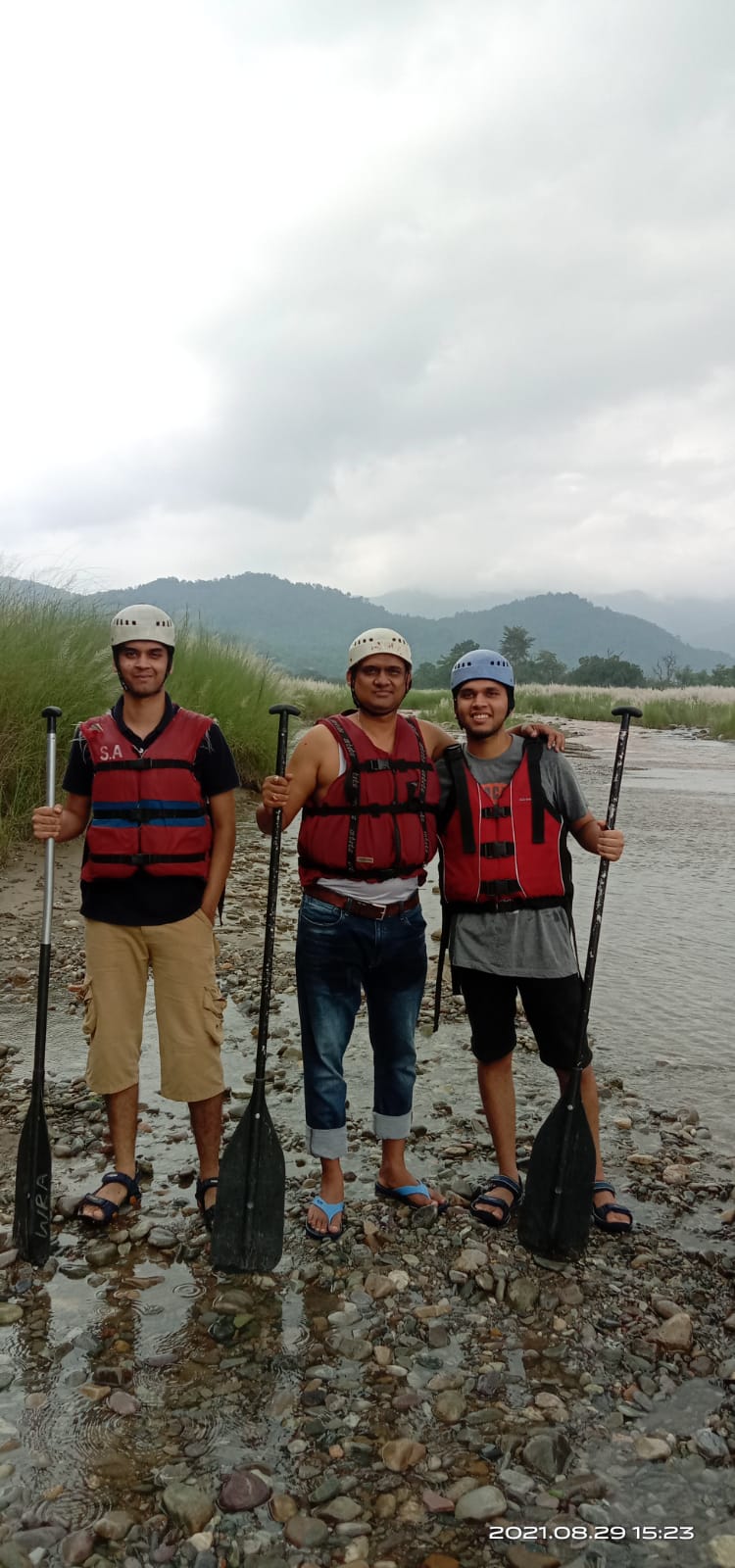 river rafting in corbett