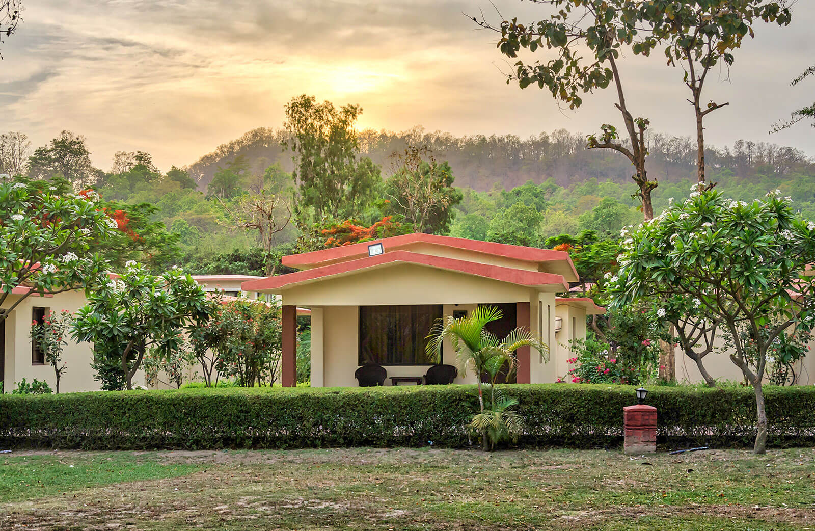 Manu Maharani Resort Corbett